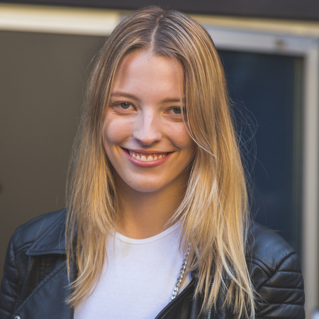 MILAN, ITALY - SEPTEMBER 25: Gorgeous model poses outside Iceberg fashion show building for Milan Women's Fashion Week on SEPTEMBER 25, 2015  in Milan.のeditorial素材