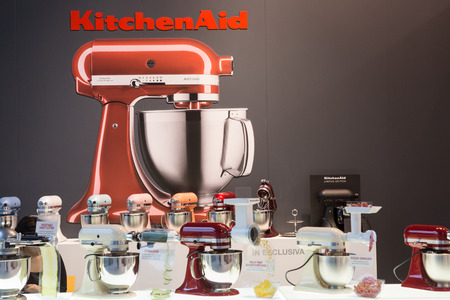 MILAN, ITALY - JANUARY 26: KitchenAid stand mixers on display at HOMI, home international show and point of reference for all those in the sector of interior design on JANUARY 26, 2018 in Milan.のeditorial素材