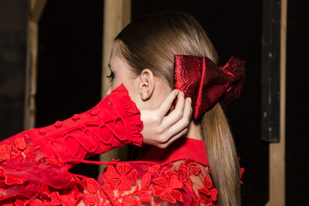 MILAN, ITALY - FEBRUARY 25: Gorgeous model poses in the backstage just before Piccione.Piccione show during Milan Women's Fashion Week on FEBRUARY 25, 2018 in Milan.のeditorial素材