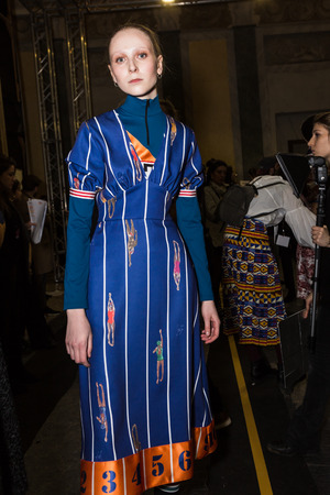 MILAN, ITALY - FEBRUARY 25: Gorgeous model poses in the backstage just before Stella Jean show during Milan Women's Fashion Week on FEBRUARY 25, 2018 in Milan.のeditorial素材