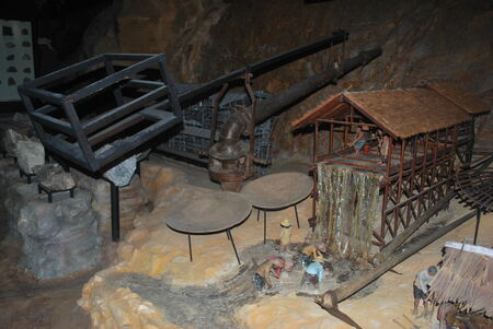 caveのeditorial素材