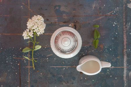 milk and tea bowl