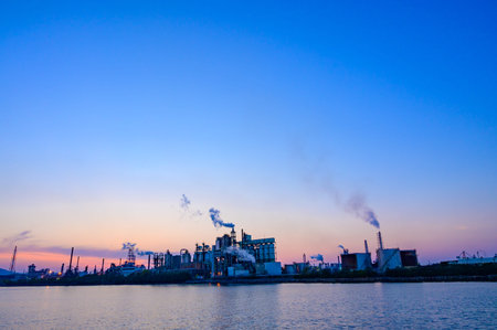 Sunset in the beautiful Kitakyushu Industrial Zoneのeditorial素材
