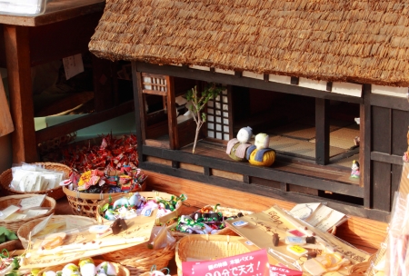 Gokayama Japan - November 04, 2012,Colourful local craft display at souvenir shop in Gokayama Toyama Japanのeditorial素材
