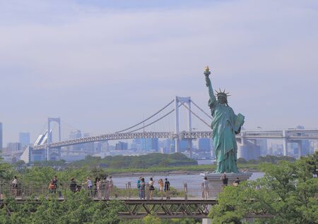 Tokyo Japan - May 22, 2015: People sightsee Statue of Liberty in Odaiba Tokyo.のeditorial素材
