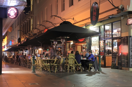 Melbourne Australia - September 12, 2015: People dine at outdoor restaurant bar in Degraves street in Melbourne.のeditorial素材