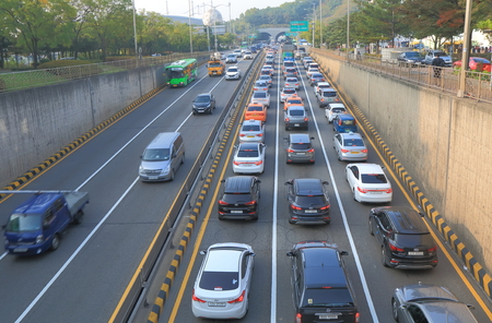 Seoul South Korea - October 20, 2016: Highway traffic jam to the city in Seoul.のeditorial素材