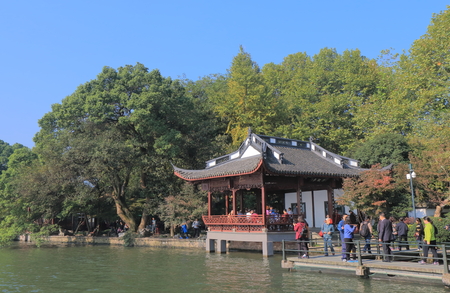 Hangzhou China - November 5, 2016: Unidentified people visit West lake.のeditorial素材