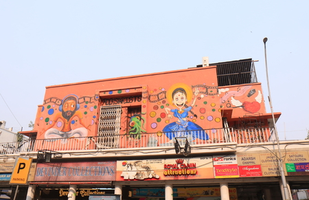 New Delhi India - October 27, 2017: Shankar street textile fabric market in New Delhi India.のeditorial素材