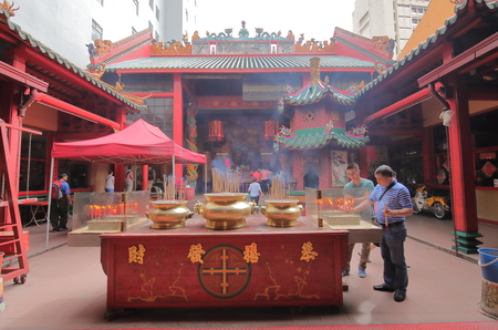 Kuala Lumpur Malaysia - November 20, 2018: Unidentified people visit Guan Di temple in Kuala Lumpur Malaysiaのeditorial素材