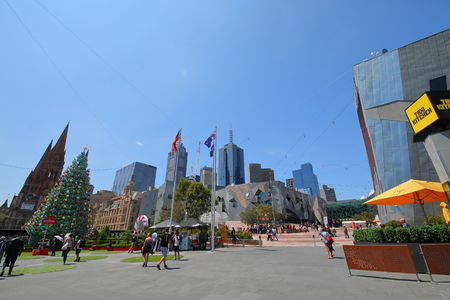 Melbourne Australia - November 30, 2018: Unidentified people visit Federation Square in Melbourne Australiaのeditorial素材