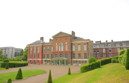 Kensington Palace historical architecture London UKのeditorial素材