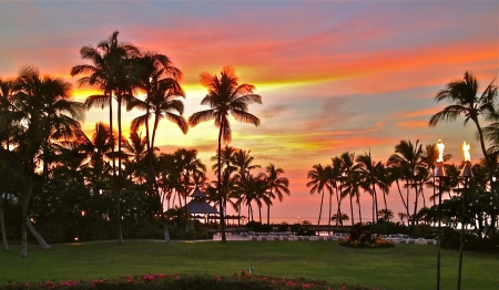 Rainbow sunset in paradiseの写真素材