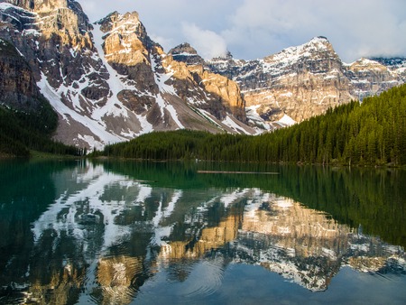 Moraine Lake, Banff National Park. Alberta Canadaの写真素材