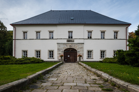 ZAMEK SKALY BISCHOFSTEIN, CZECH REPUBLIC - SEPTEMBER 24, 2012: The Chateau Skaly near Nachod in North-Eastern Czech Republic, Europeのeditorial素材