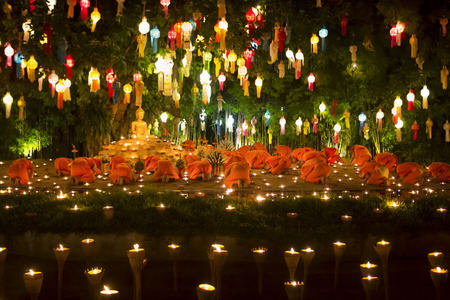 CHIANG MAI THAILAND - NOVEMBER 9 : Yee-Peng festival is an important culture in Thailand, Buddhist monk light candles and meditation to the Buddha. Nov 9,2014 in Phan Tao Temple, Chiangmai, Thailand.のeditorial素材