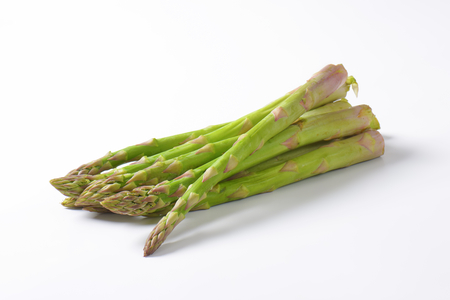 Fresh asparagus spears - studio shotの写真素材