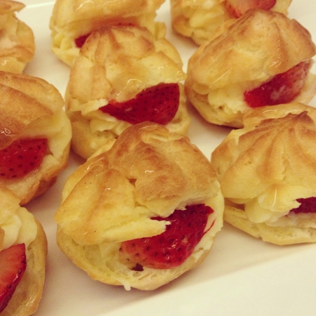 Eclair strawberryの素材