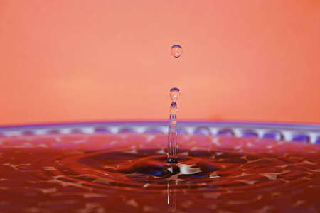 Drip of water fallingの写真素材 [40000885531] - イメージマート
