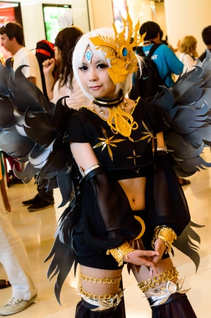 Bangkok - August 26   An unidentified Japanese anime cosplay pose in Japan Festa in Bangkok 2012 on August 26, 2012 at Siam Paragon, Bangkok, Thailand のeditorial素材
