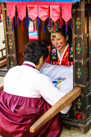Daegu - January 17   A performance of the Traditional Wedding of Thananya   Park Jin Hyun at Korean Folk Village on January 17, 2010 in Daegu, South Korea のeditorial素材