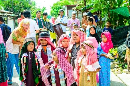 BANGKOK - APRIL 13    The Children stand in row before the start ceremony circumcision is among the rites of Islam on April 13, 2013 in Bangkok, Thailand のeditorial素材