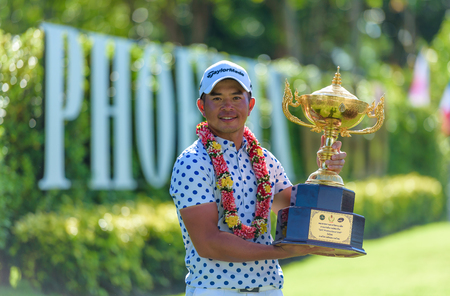 CHONBURI - JULY 31 : Chan Shih-chang of Chinese Taipei the winner of king's Cup 2016 at Phoenix Gold Golf & Country Club Pattaya on July 31, 2016 in Chonburi, Thailand.のeditorial素材