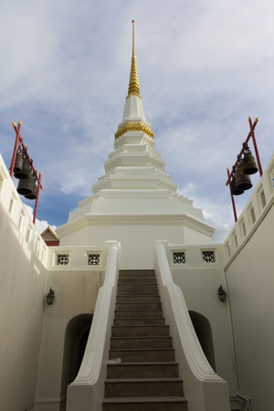 White pagoda with blue sky,Thailandの写真素材