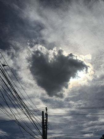 heart shape cloud in theskyの写真素材