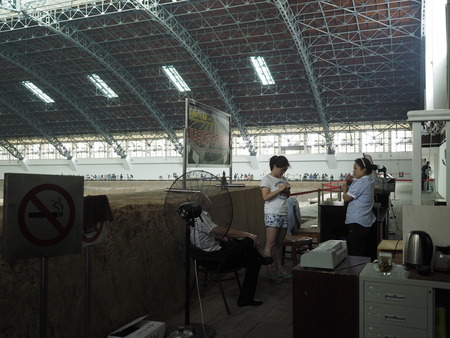 Xian terracotta warriors and horses Museum staffのeditorial素材