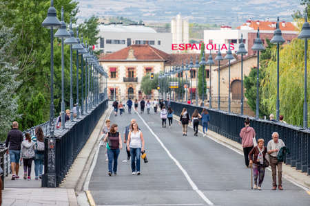 Puente de Hierro, Ebro river, inaugurated in 1882, - Puente de Sagasta -, LogroÃ±o, La Rioja, Spain, Europeのeditorial素材