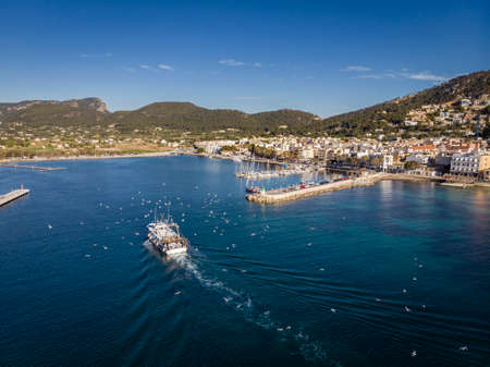 Bou fishing boat entering the harbor, Andratx, Mallorca, Balearic Islands, Spainのeditorial素材