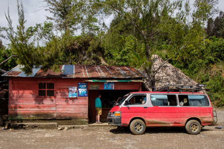 microbus on the way from Uspantan to the Parish, El Quiche, Sierra de los Cuchumatanes, Guatemala, Central Americaのeditorial素材