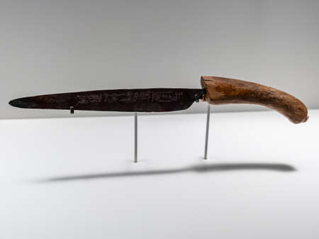 saw, model of a foundation deposit tool, 18th dynasty reigning Hapshepsut, Deir el-Bahari, Thebes, Egypt, Egypt, collection of the British Museumのeditorial素材