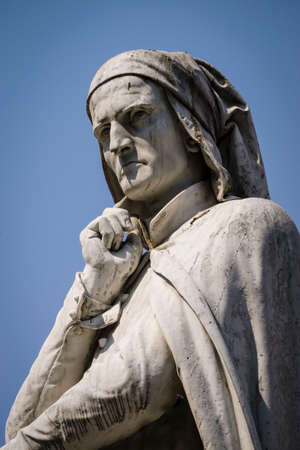 Dante Alighieri, sculpture by Ugo Zannoni in Carrara marble, Piazza dei Signori, also known as Piazza Dante, Verona, world heritage site, Veneto, Italy, Europeのeditorial素材