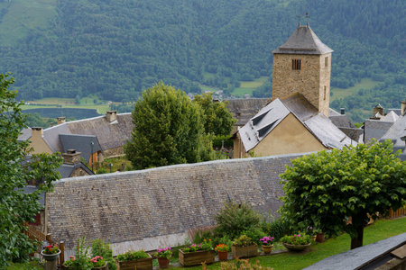 Mont village, Louron valley, Occitanie, Pyrenean mountain range, Franceのeditorial素材