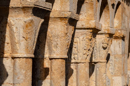 Romanesque capital in the arcaded gallery, church of Santa Cristina, Romanesque 12th century, Barca, Soria, autonomous community of Castilla y LeÃ³n, Spain, Europeの写真素材