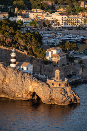 Punta de Sa Creu lighthouse, Soller port, Mallorca, Balearic Islands, Spainの写真素材
