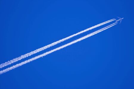Vapor trails