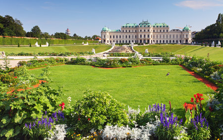 Belvedere palace Vienna Austria - Springのeditorial素材