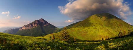 Rocky peak at sunsetの写真素材
