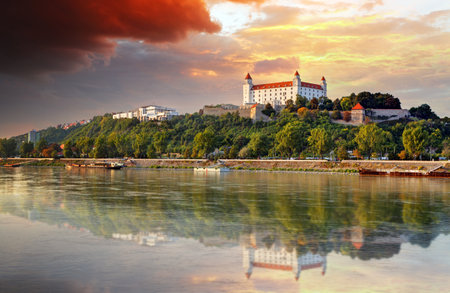 Bratislava castle at sunset, Slovakia のeditorial素材