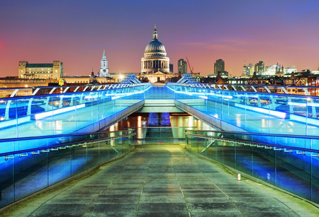 London St  Paul Cathedral, UKの写真素材