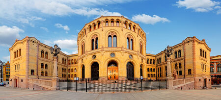 Oslo parliament - panoramaの写真素材