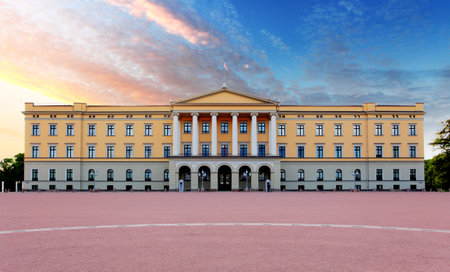 Royal palace in Oslo, Norwayのeditorial素材