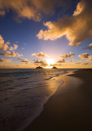 Pacific sunrise at Lanikai beach in Hawaiiの写真素材