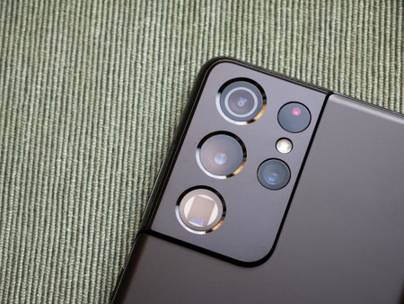 Samsung Galaxy S21 Ultra, smartphone camera, multiple camera lenses object macro detail, extreme closeup, back plate up close. Modern flagship phones, techのeditorial素材