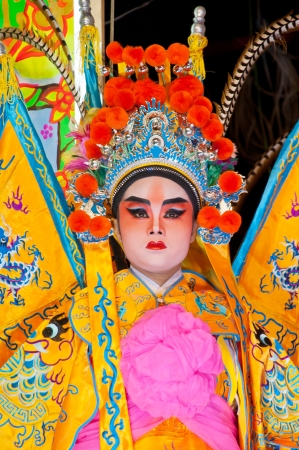 BANGKOK, Thailand - SEPTEMBER  2011 : Unidentified actor of the Chinese Opera perform  at The Nine Emperor Gods Festival  on September 27, 2011 in Bangkok Thailand.のeditorial素材