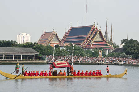 BANGKOK,THAILAND-NOVEMBER 6:The Royal Barge Procession Exercises on the occasion for Royal Kathin ceremony at Chaopraya river,on November 6,2012 in Bangkok,Thailandのeditorial素材