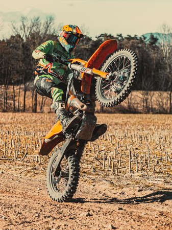 wheelie during enduroのeditorial素材